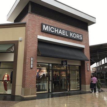 Michael Kors Outlet, 22705 Clarksburg Rd, Ste 300, Clarksburg, 